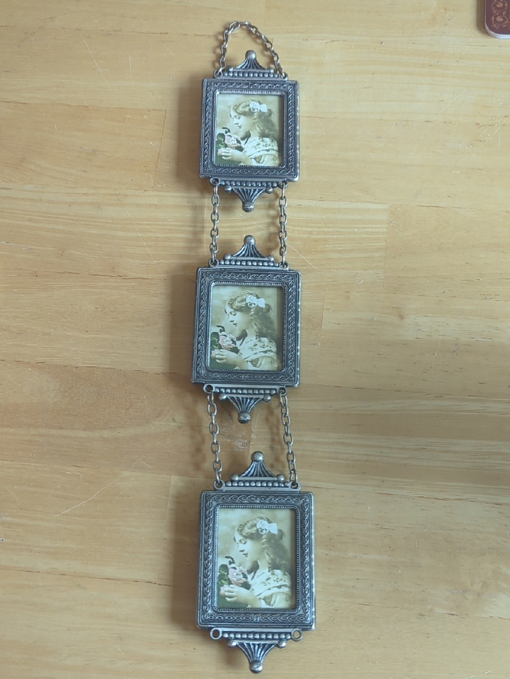 Antique-Style Silver Triple Hanging Picture Frame - Silver. Never used